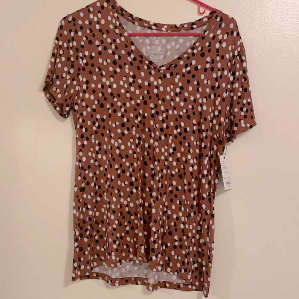 Brand new! Apt nine T-shirt